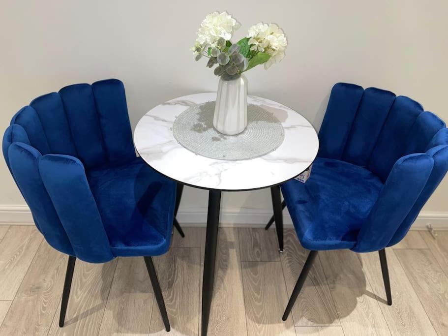 Stylish Cosy Studio Apartment Gravesend Bagian luar foto